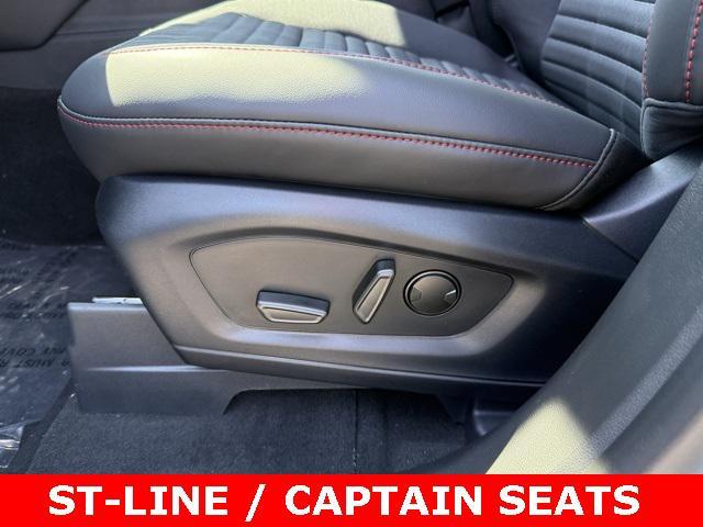 new 2025 Ford Explorer car, priced at $44,500