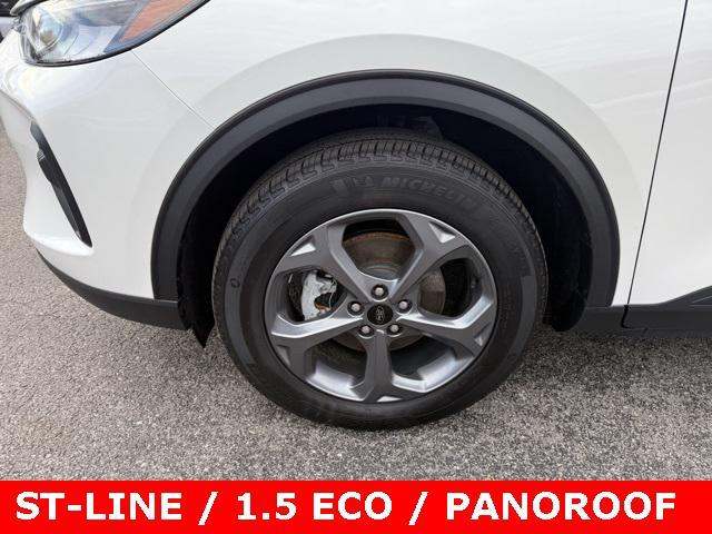 new 2025 Ford Escape car, priced at $30,000