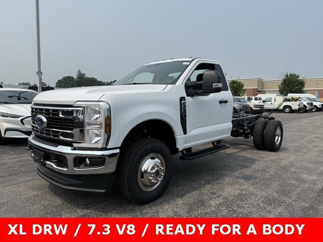 new 2025 Ford F-350 car, priced at $58,000