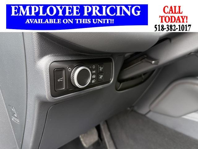 new 2025 Ford Explorer car, priced at $38,152