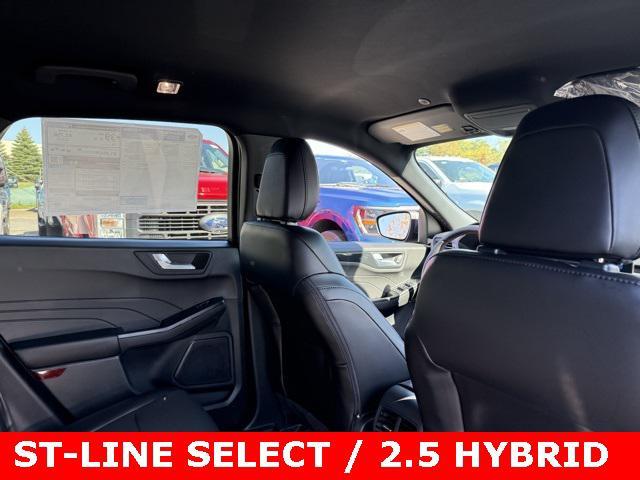 new 2025 Ford Escape car, priced at $31,000