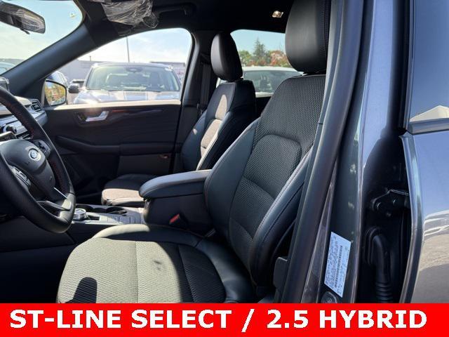 new 2025 Ford Escape car, priced at $31,000