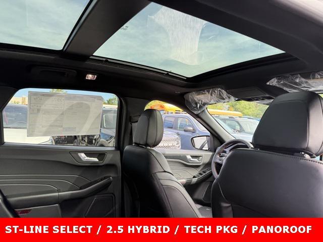 new 2025 Ford Escape car, priced at $33,500