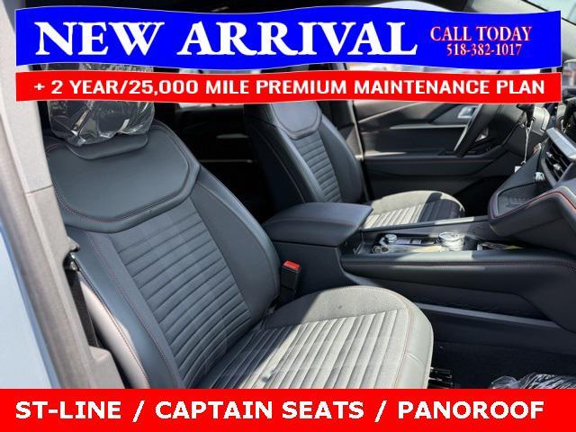 new 2025 Ford Explorer car, priced at $50,906