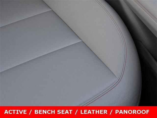 new 2025 Ford Explorer car, priced at $45,500