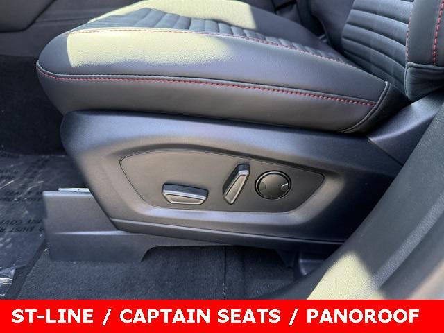 new 2025 Ford Explorer car, priced at $46,800