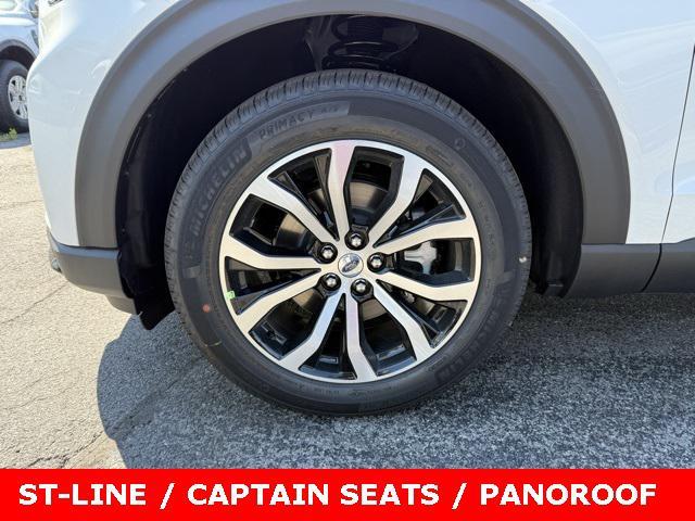 new 2025 Ford Explorer car, priced at $46,800