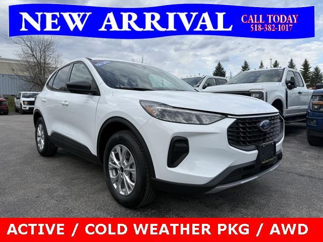new 2025 Ford Escape car, priced at $26,900