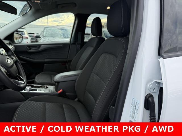 new 2025 Ford Escape car, priced at $26,900