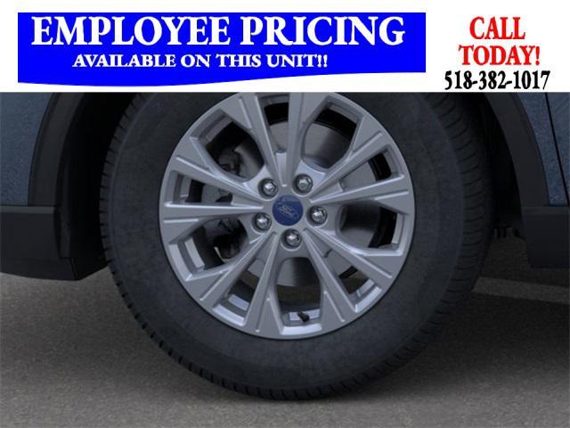 new 2025 Ford Escape car, priced at $31,036