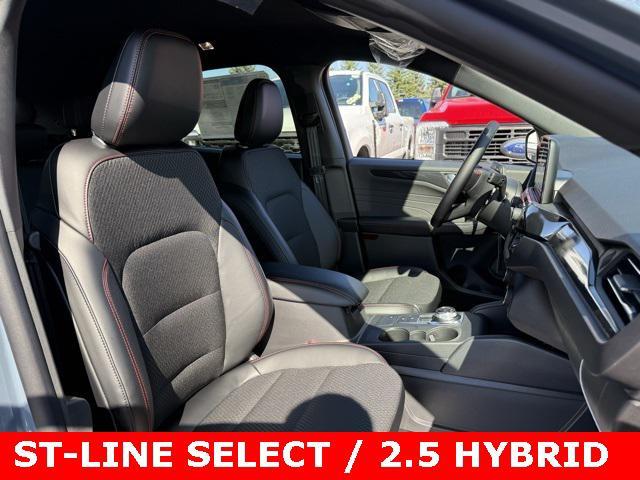new 2025 Ford Escape car, priced at $31,500