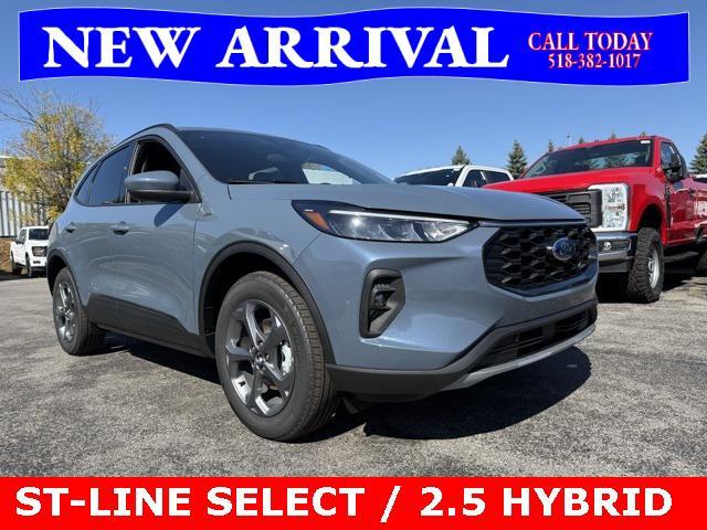 new 2025 Ford Escape car, priced at $31,500
