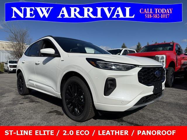 new 2025 Ford Escape car, priced at $39,500