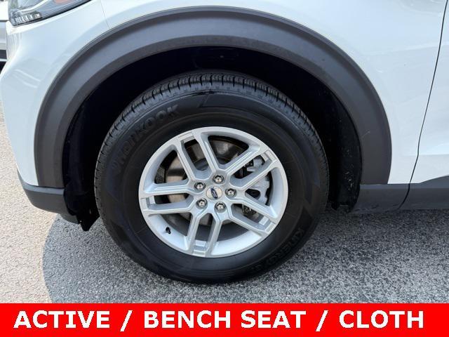 new 2025 Ford Explorer car, priced at $41,000