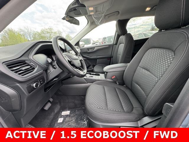 new 2025 Ford Escape car, priced at $25,800