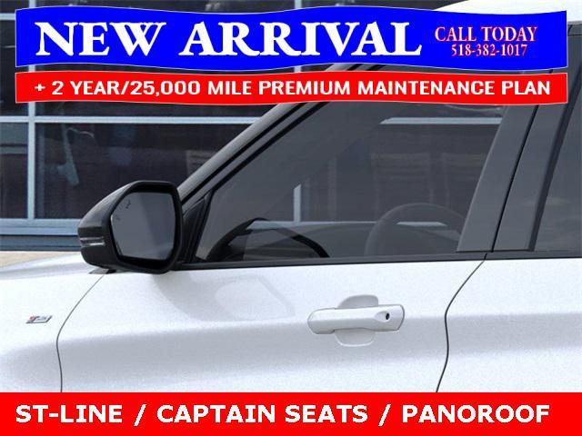 new 2025 Ford Explorer car, priced at $51,203