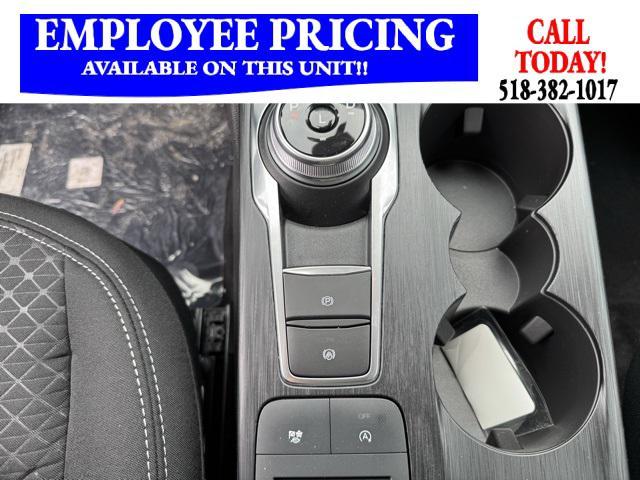 new 2025 Ford Escape car, priced at $30,832