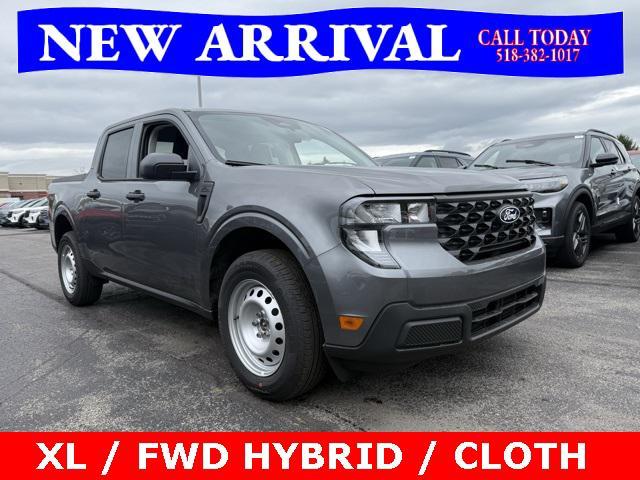 new 2025 Ford Maverick car, priced at $29,300