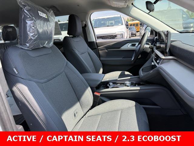 new 2025 Ford Explorer car, priced at $41,900