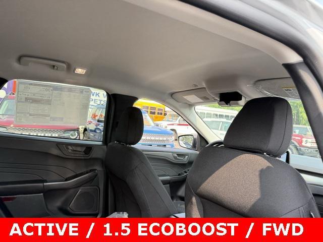 new 2025 Ford Escape car, priced at $26,500