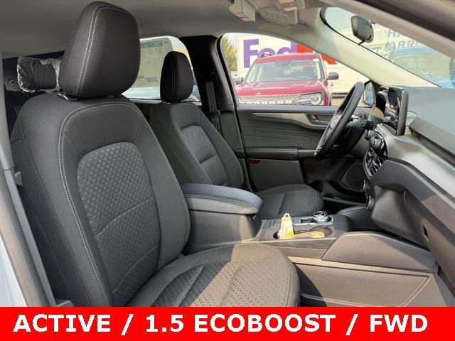 new 2025 Ford Escape car, priced at $26,500