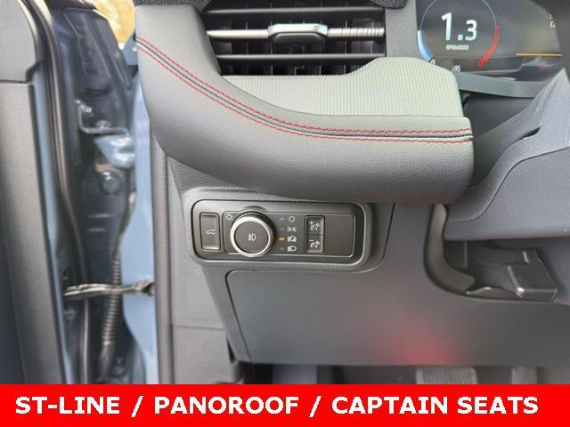 new 2025 Ford Explorer car, priced at $46,500