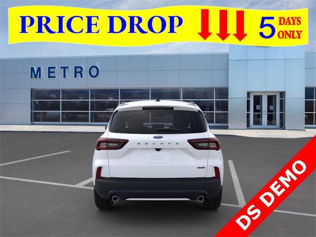 new 2025 Ford Escape car, priced at $30,000