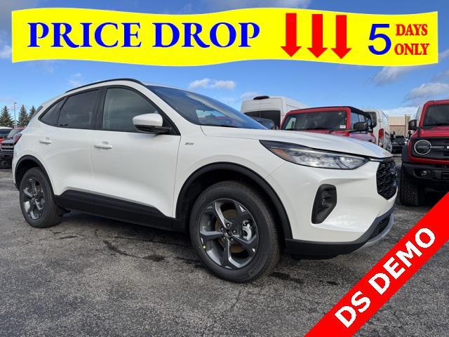 new 2025 Ford Escape car, priced at $30,000