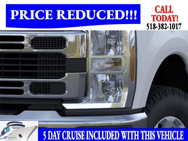 new 2025 Ford F-250 car, priced at $61,484