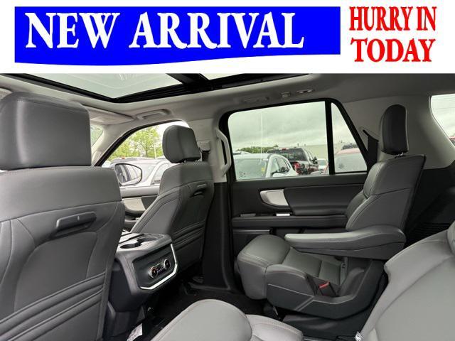 new 2025 Ford Expedition Max car, priced at $74,070