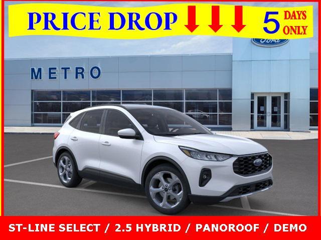 new 2025 Ford Escape car, priced at $31,500