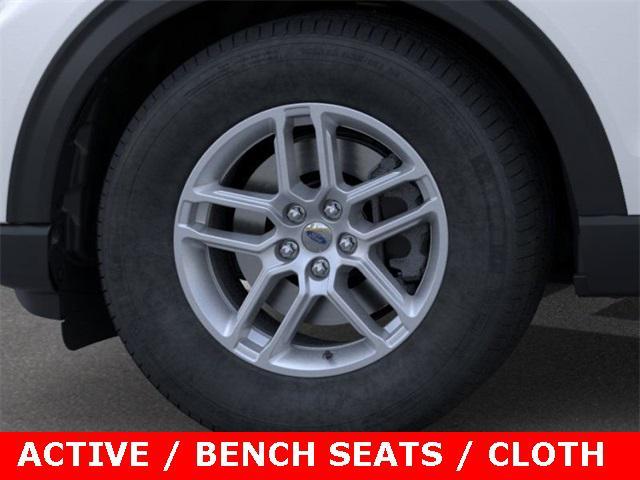 new 2025 Ford Explorer car, priced at $40,300