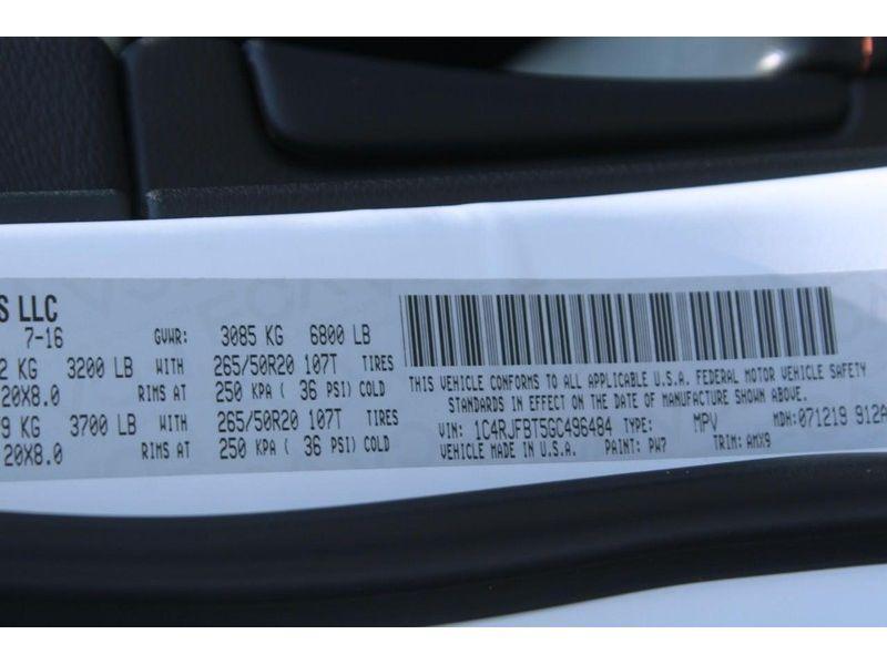 used 2016 Jeep Grand Cherokee car, priced at $15,778