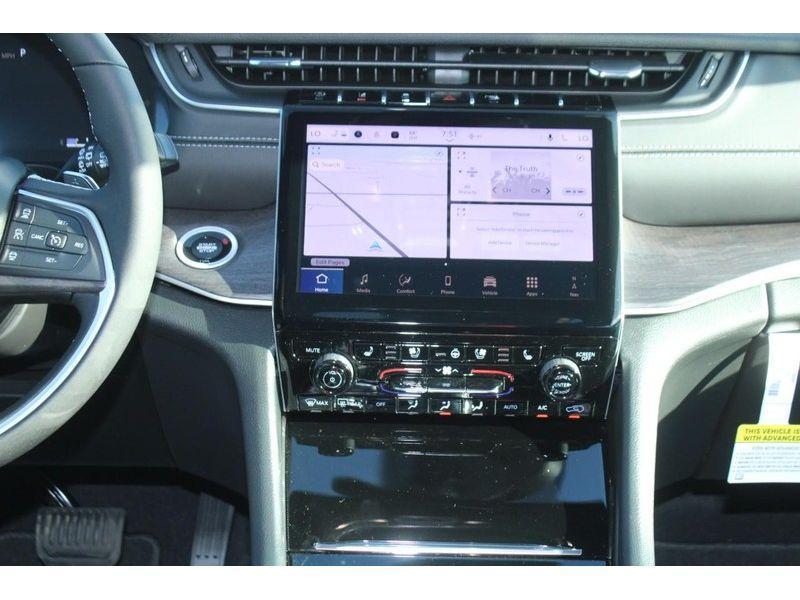 new 2025 Jeep Grand Cherokee car