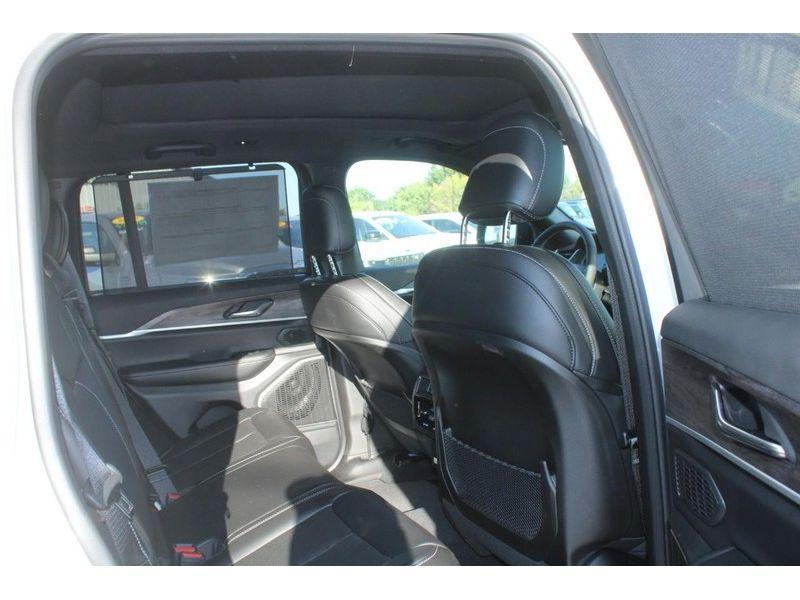 new 2025 Jeep Grand Cherokee car