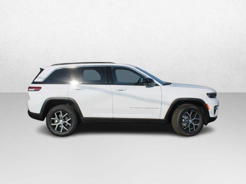 new 2025 Jeep Grand Cherokee car