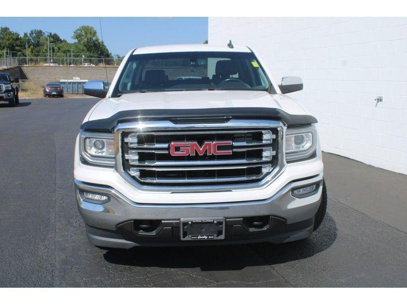 used 2018 GMC Sierra 1500 car, priced at $27,985