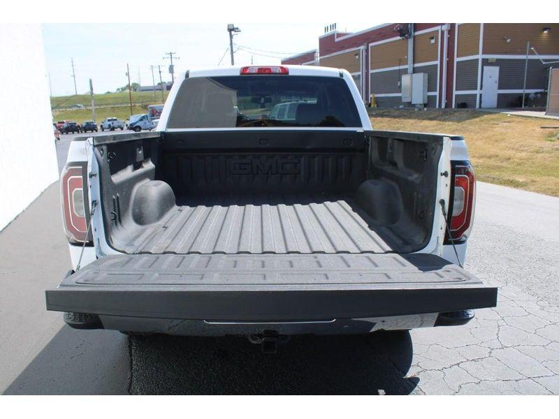 used 2018 GMC Sierra 1500 car, priced at $27,985