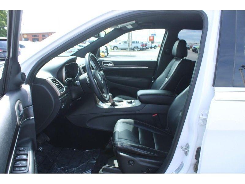 used 2017 Jeep Grand Cherokee car, priced at $17,944