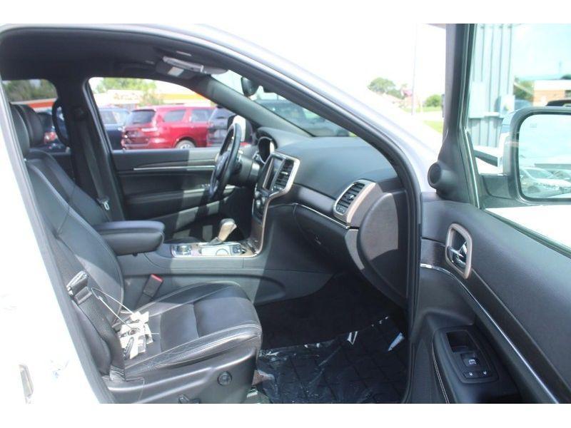 used 2017 Jeep Grand Cherokee car, priced at $17,944