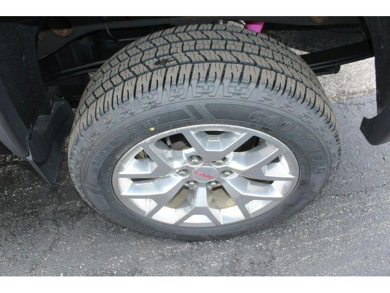 used 2018 GMC Sierra 1500 car, priced at $26,985