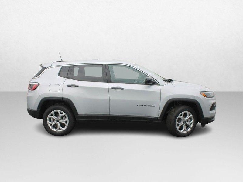 new 2025 Jeep Compass car