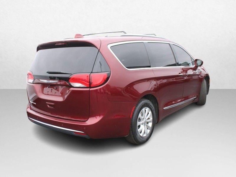 used 2019 Chrysler Pacifica car, priced at $14,995