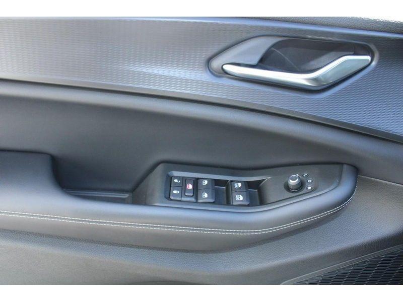 used 2024 Jeep Grand Cherokee car, priced at $30,985