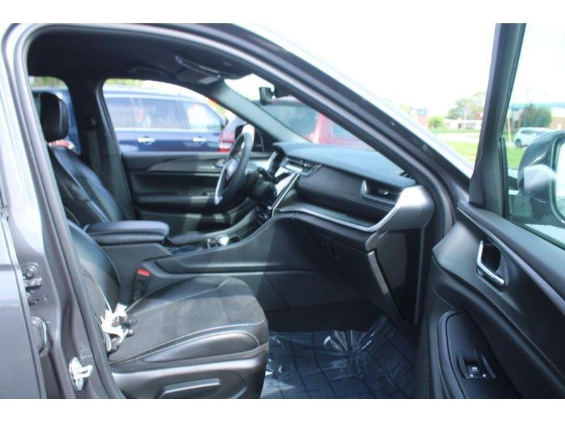 used 2024 Jeep Grand Cherokee L car, priced at $36,887