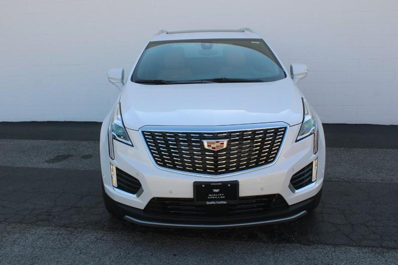 new 2024 Cadillac XT5 car