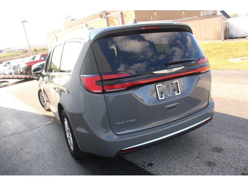 used 2022 Chrysler Pacifica car, priced at $26,985