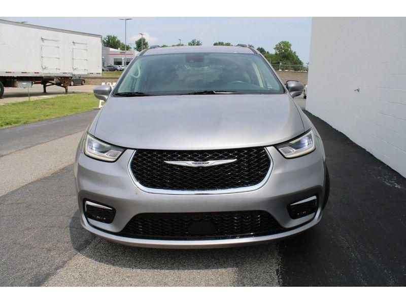 used 2021 Chrysler Pacifica car, priced at $24,972