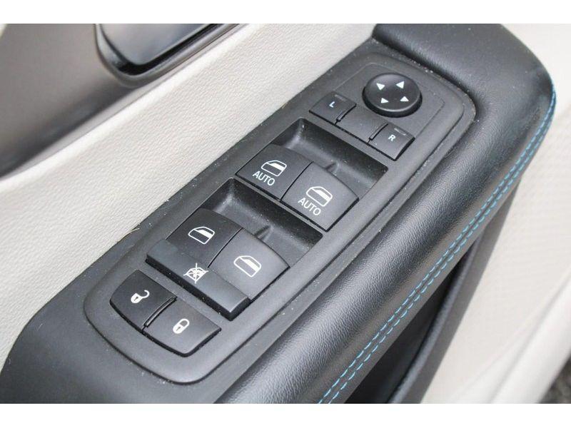 used 2021 Chrysler Pacifica car, priced at $24,972