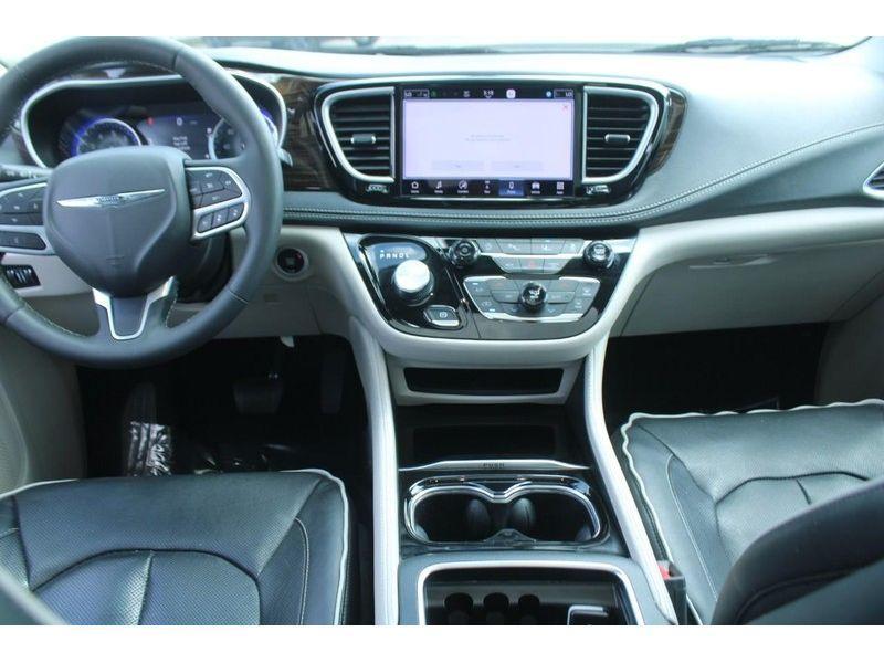 used 2023 Chrysler Pacifica car, priced at $28,874